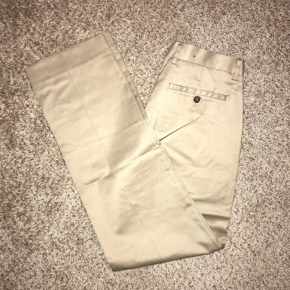 Banana Republic Khaki Pants 31x32